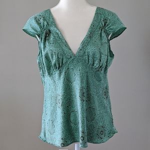 New York & Company Silk Top Shirt Cap Sleeve V Neck Back Size L